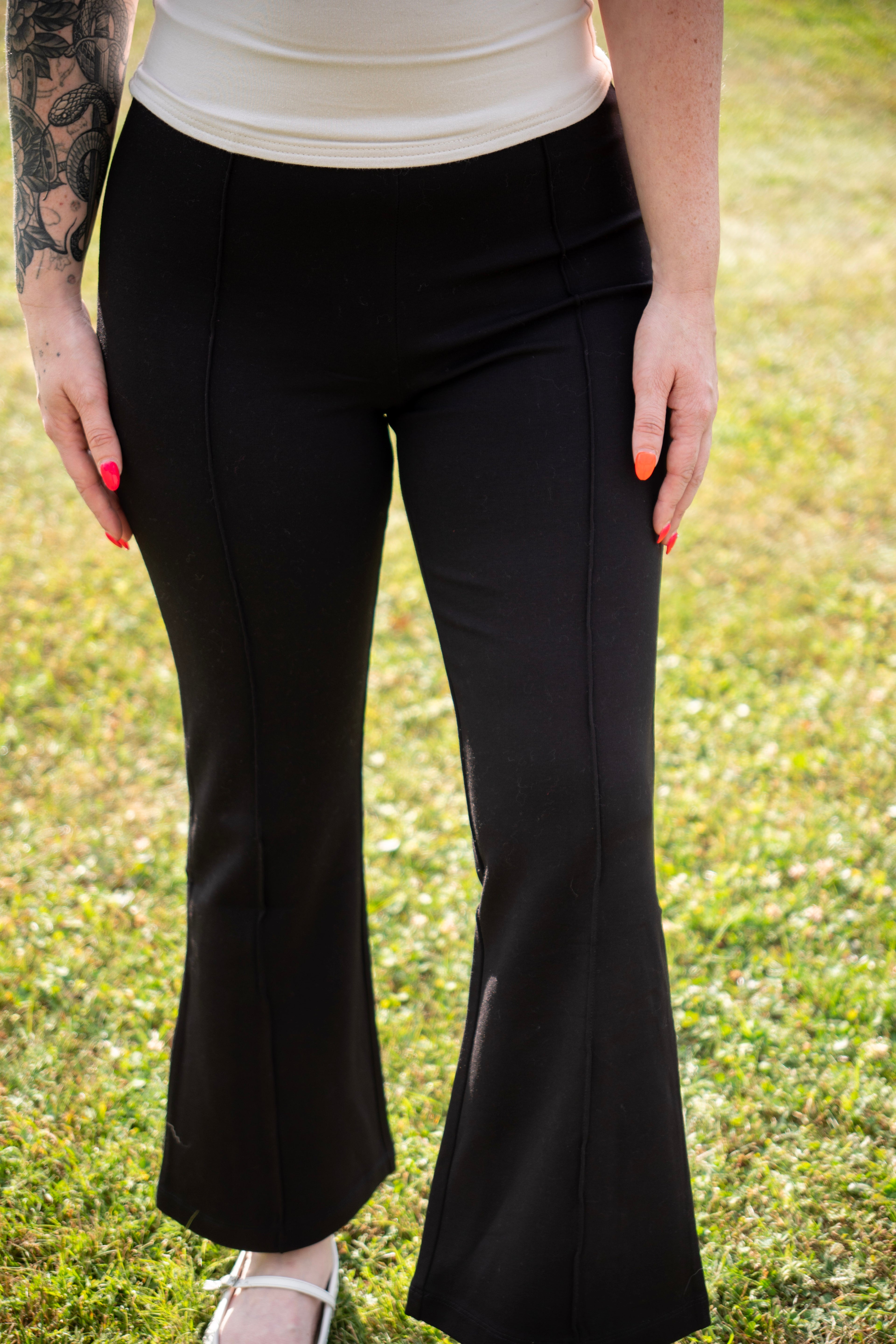 Heavy Ponte Elastic Waistband Pintuck Pants